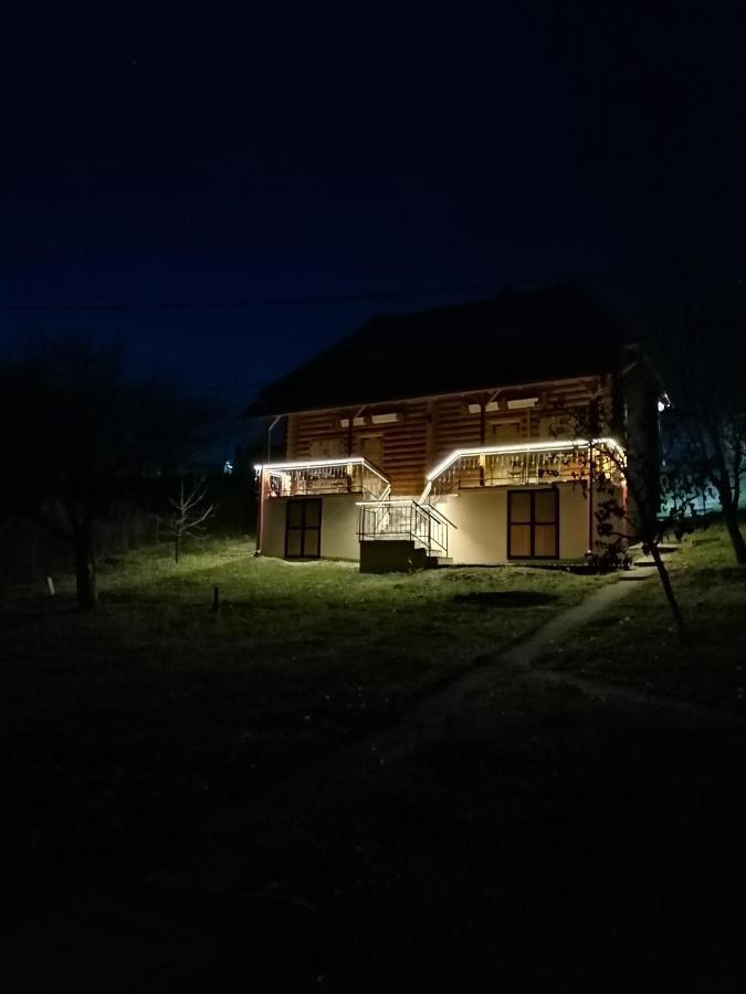 Apartmani Zuti Leptir Vrdnik Dış mekan fotoğraf